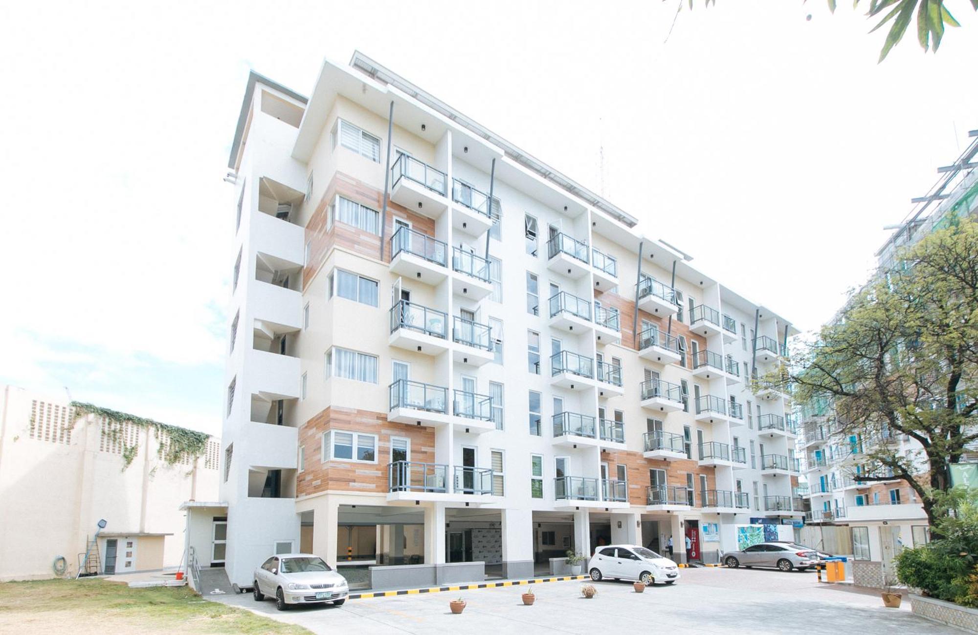 Reddoorz Plus At Alpina Heights Paranaque Paranaque City Eksteriør billede