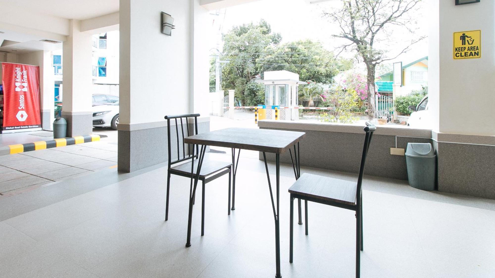 Reddoorz Plus At Alpina Heights Paranaque Paranaque City Eksteriør billede